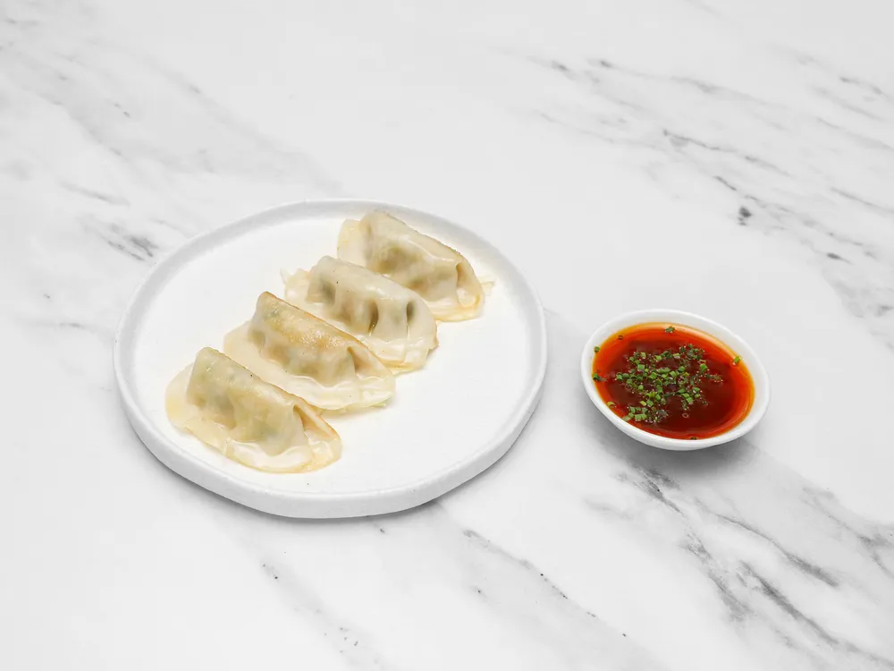 Vegetable Gyoza (4) with Chilli Dip